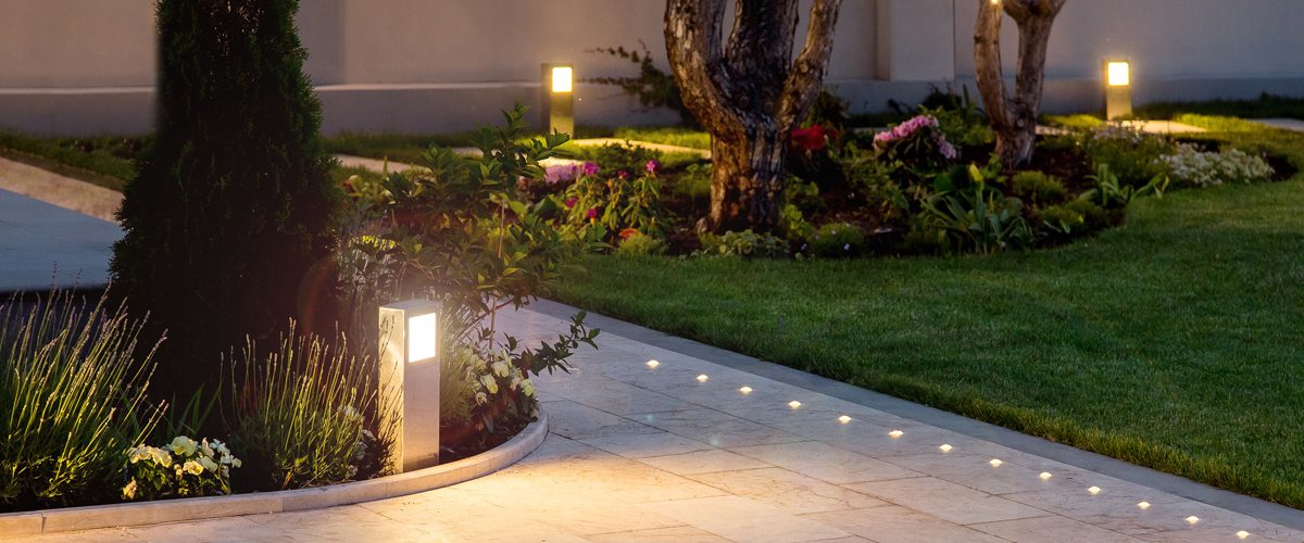 Shop Outdoor Lighting Online at Home Hardware - Illuminate Your Outdoor  Space